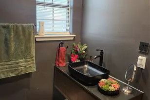 1011 W 5th St, El Campo, TX 77437 - Photo 14