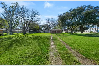 9310 Main Street, Needville, TX 77461 - Photo 8