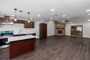 8502 Lynwood Ln, Port Arthur, TX 77642 - Photo 4