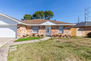 8502 Lynwood Ln, Port Arthur, TX 77642 - Photo 2
