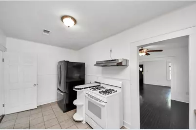 5645 Barremore Street, Houston, TX 77023 - Photo 12