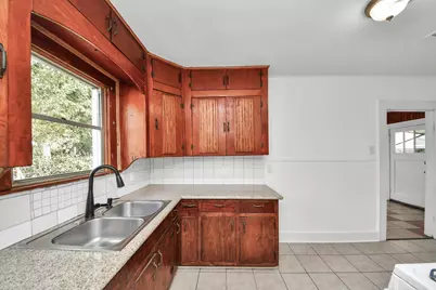5645 Barremore Street, Houston, TX 77023 - Photo 10