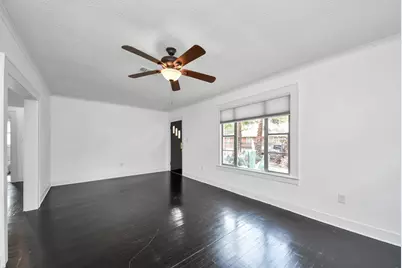 5645 Barremore Street, Houston, TX 77023 - Photo 6