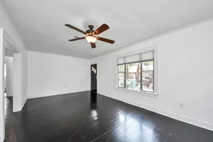 5645 Barremore St, Houston, TX 77023 - Photo 6