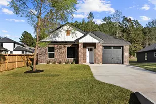 15123 Arrowhead Loop E, Willis, TX 77378 - Photo 1