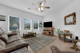 301 Prairie Grass Trl, Clute, TX 77531 - Photo 16