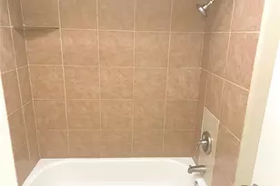 1403 Blalock Rd, Houston, TX 77055 - Photo 10