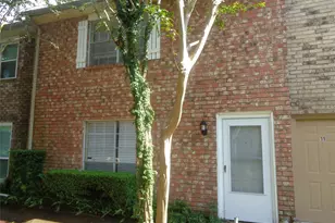 1403 Blalock Rd, Houston, TX 77055 - Photo 1