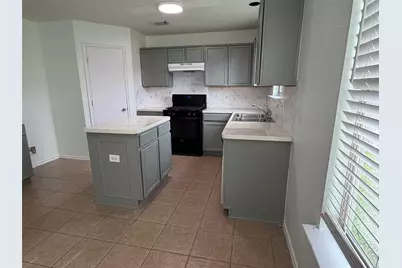 2610 Skyview Shadows Court, Houston, TX 77047 - Photo 10