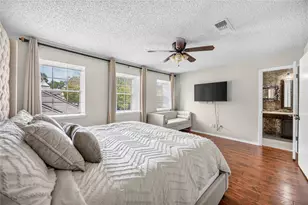 7828 Kendalia Dr, Houston, TX 77036 - Photo 10