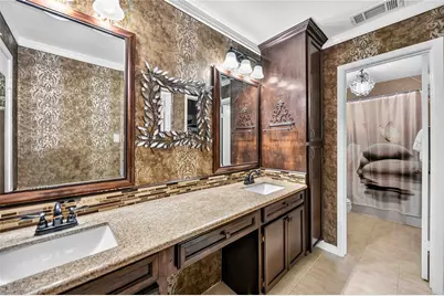 7828 Kendalia Drive, Houston, TX 77036 - Photo 12