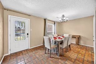 7828 Kendalia Dr, Houston, TX 77036 - Photo 4