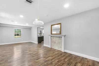 302 E Kay Street, Dayton, TX 77535 - Photo 6