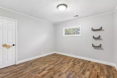 302 E Kay Street, Dayton, TX 77535 - Photo 28