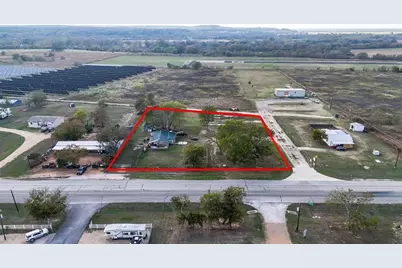 655 Loop 230, Smithville, TX 78957 - Photo 2