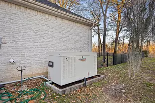 3015 River Forest Dr, Richmond, TX 77406 - Photo 8