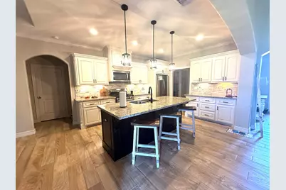 555 Tryson Lane, Bridge City, TX 77611 - Photo 14