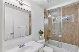 30 S Dulcet Hollow Cir, The Woodlands, TX 77382 - Photo 26