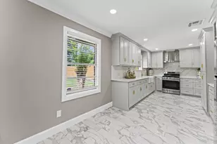 7718 Dillon St, Houston, TX 77061 - Photo 6