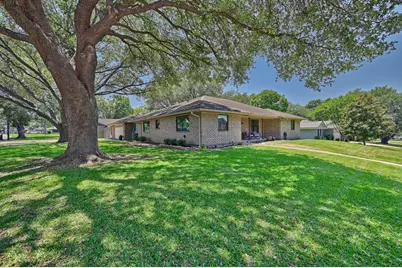 1600 Pecan Street, Brenham, TX 77833 - Photo 2