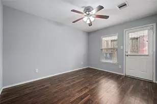 7022 Plum Creek Trail Ln, Houston, TX 77087 - Photo 8