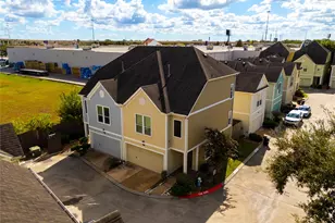 7022 Plum Creek Trail Ln, Houston, TX 77087 - Photo 32