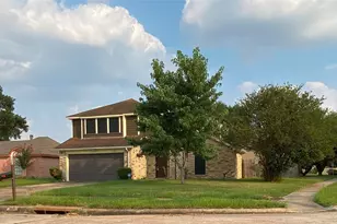 10531 Golden Meadow Dr, Houston, TX 77064 - Photo 2