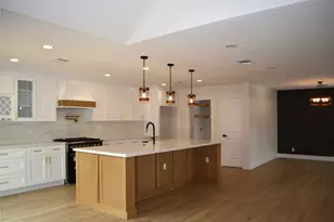 418 Briar Hill Dr, Houston, TX 77042 - Photo 12