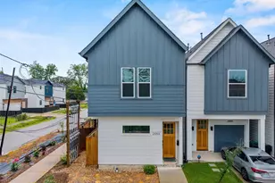 2105 Sam Wilson St, Houston, TX 77020 - Photo 2