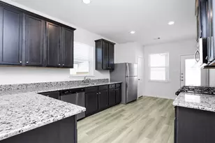 452 Lone Rider Dr, Katy, TX 77493 - Photo 2