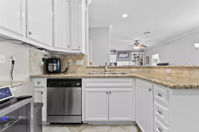 319 W 10th Street, Houston, TX 77008 - Photo 36