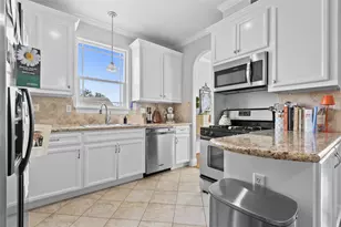 319 W 10th St, Houston, TX 77008 - Photo 28