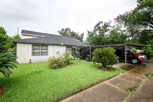5942 Pershing St, Houston, TX 77033 - Photo 1