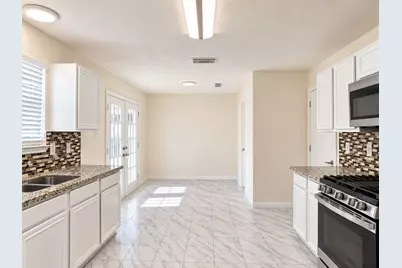 18131 Eganville Circle, Tomball, TX 77377 - Photo 12