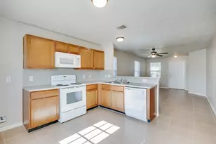 19023 Brownstone Mills Dr, Cypress, TX 77433 - Photo 6