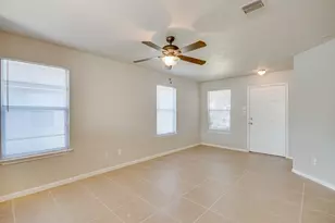 19023 Brownstone Mills Dr, Cypress, TX 77433 - Photo 4