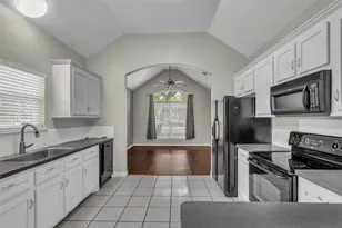 13198 Lazy Ln, Willis, TX 77318 - Photo 4