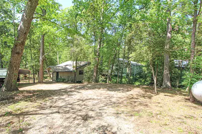 638 Big Lake Dr, Livingston, TX 77351 - Photo 6