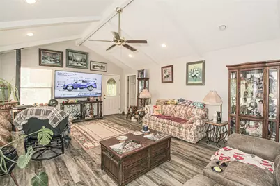 638 Big Lake Dr, Livingston, TX 77351 - Photo 10