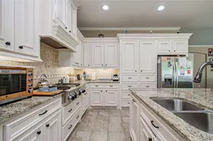 314 Martin L King Street S, Ames, TX 77575 - Photo 10
