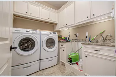 314 Martin L King Street S, Ames, TX 77575 - Photo 32