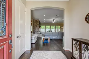 314 Martin L King Street S, Ames, TX 77575 - Photo 2