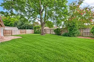 13511 Brook Hollow Dr, Sugar Land, TX 77498 - Photo 30