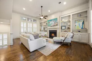 310 W Bell St, Houston, TX 77019 - Photo 12