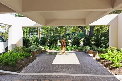 5001 Woodway #104, Houston, TX 77056 - Photo 30