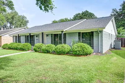 6034 Cartagena Street, Houston, TX 77035 - Photo 2