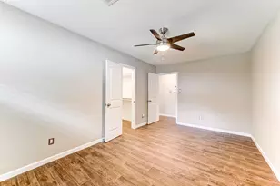 6034 Cartagena St, Houston, TX 77035 - Photo 24