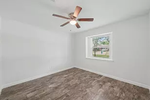 14 Summer Crest Cir, The Woodlands, TX 77381 - Photo 22