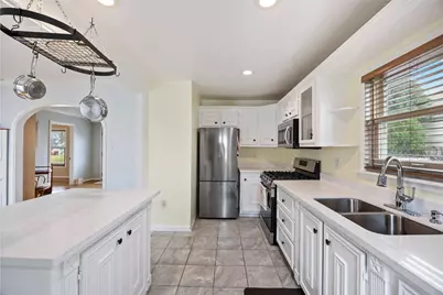 7559 Erath Street, Houston, TX 77023 - Photo 4