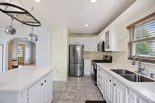 7559 Erath St, Houston, TX 77023 - Photo 4